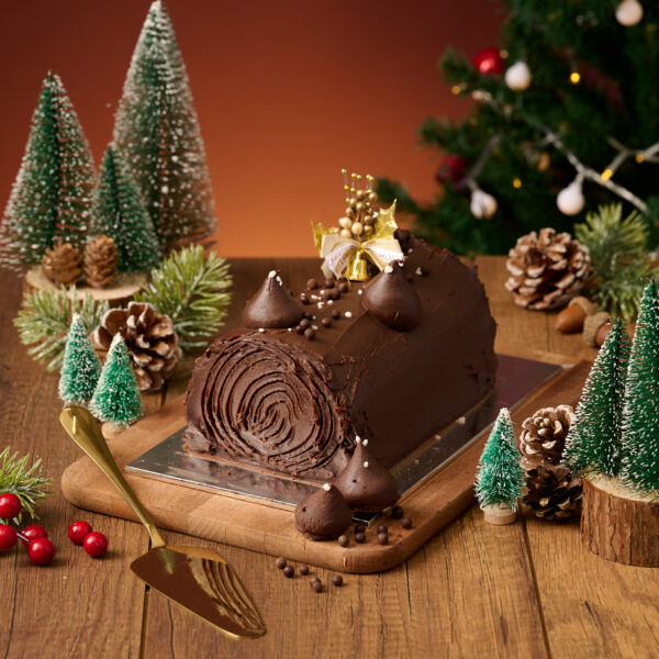 La Levain Christmas 2024 Chocolate Log Cake