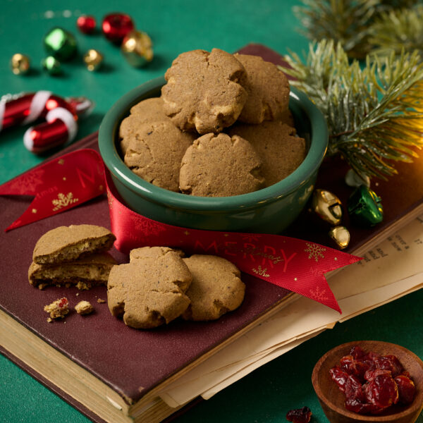 La Levain Christmas 2024 Earl Grey Cranberry Cookies